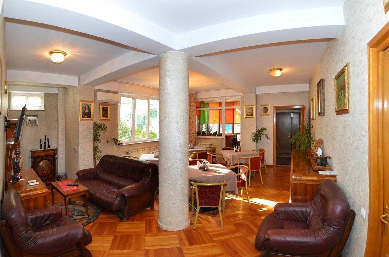Vila A&B Bukarest Exterior foto